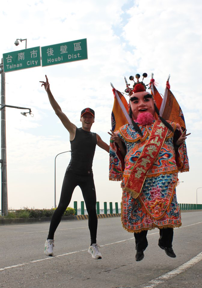 409469_539674036043553_400039214_n