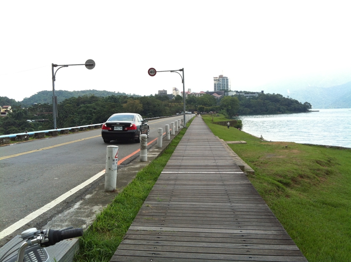 日月潭 路跑路線