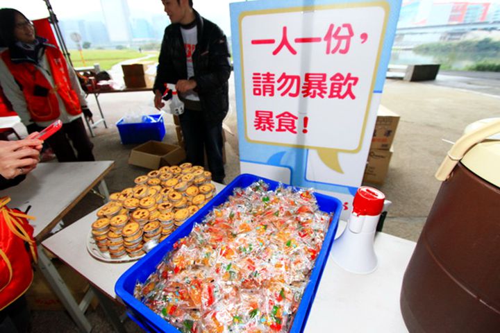 09-Sweets 貼心小叮嚀：一人一份，請勿暴飲暴食。_副本