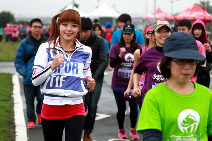 10 馬甲美魔女張婷媗，6公里輕鬆完跑！_副本