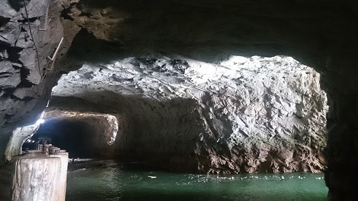 15191940873_d5dd6dddb3_b