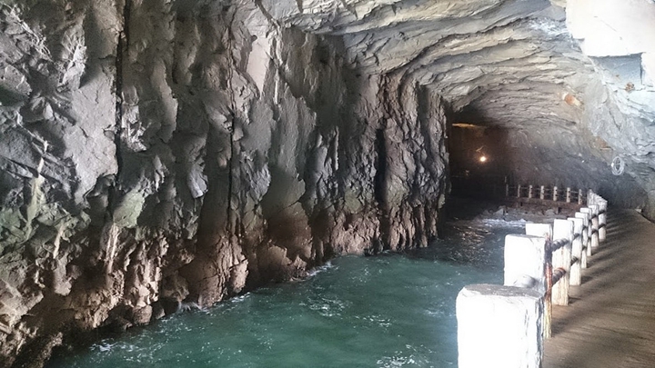 15626202837_37bb5b563e_b