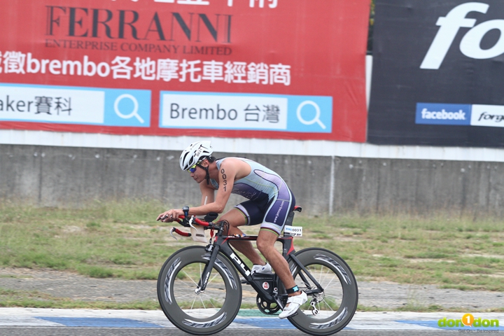 2013年LAVA大鵬灣鐵人三項，賽車場競速