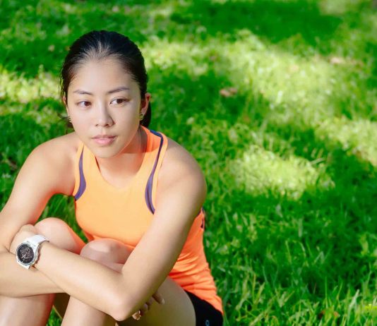 鐵人甜心侯以理 : OOFOS讓雙腳像踩在棉花糖般舒服