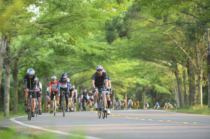 騎在彰化經典路線139縣道上