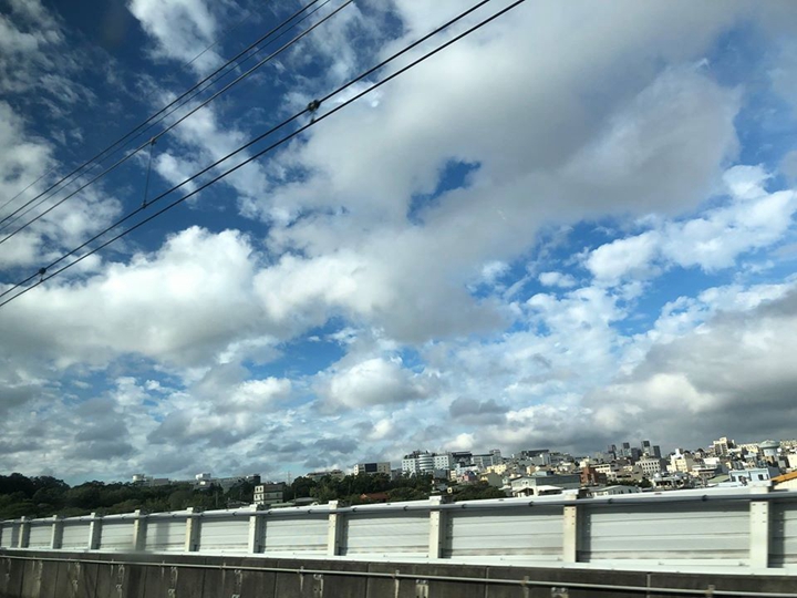 離開濕冷的台北，一路上都是藍天白雲，卻不知等在前面的是更艱難的挑戰。