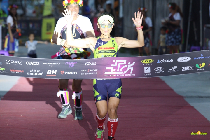林吟霞以12:01:54的成績拿下普悠瑪226km女子冠軍