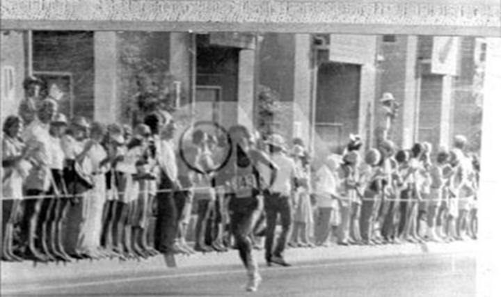 台灣選手在奧運馬拉松賽道最初的身影 (圖片來源：中央通訊社)