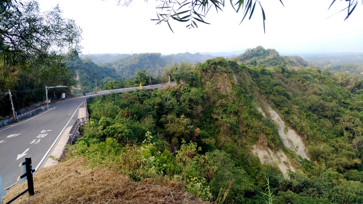 大亞旺萊馬拉松帶你跑過壯闊美景