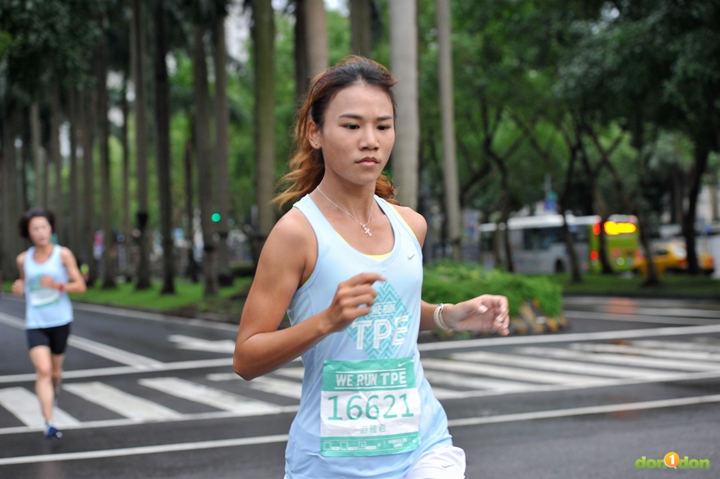 玉兔女神游雅君去年在富有多年賽事歷史的曾文水庫馬拉松賽奪冠