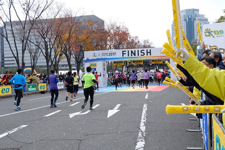 年底來跑大阪馬拉松可以感受到日本的秋葉紅。