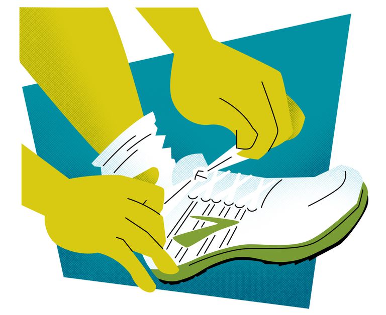 輕量的跑鞋適用於前五公里，但更長距離的訓練期許是舒適又耐用的跑鞋