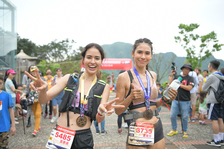 路跑女神雷艾美、雷理莎姊妹聯袂奪The North Face北面2019國際越野跑挑戰賽10K、20K冠軍。（照片由北面提供）