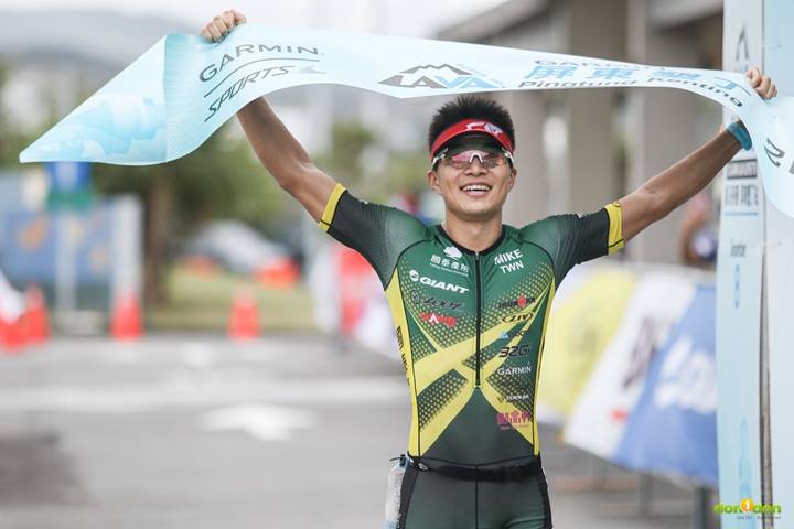 劉光武現職為鐵人三項教練，日前剛在法國尼斯完成IRONMAN 70.3世錦賽。