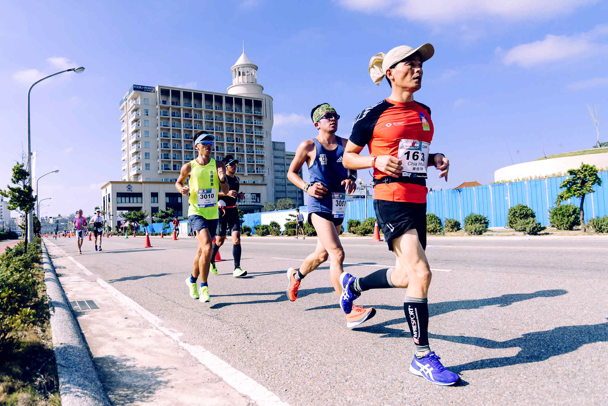 今年IRONMAN Taiwan澎湖國際鐵人賽，終點設在喜來登酒店旁草地，賽事激烈戰況精采可期！