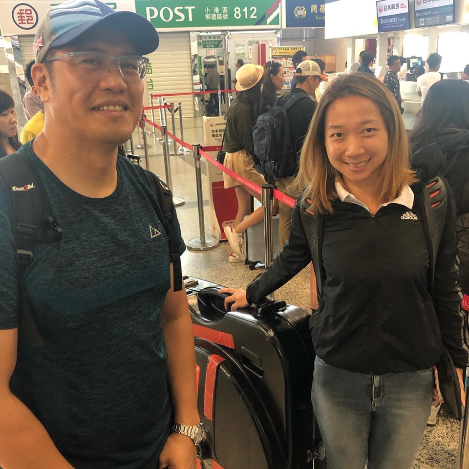 新加坡鐵人三項選手Ethel (右)今年夏天來到台灣尋求田偉璋的指導。