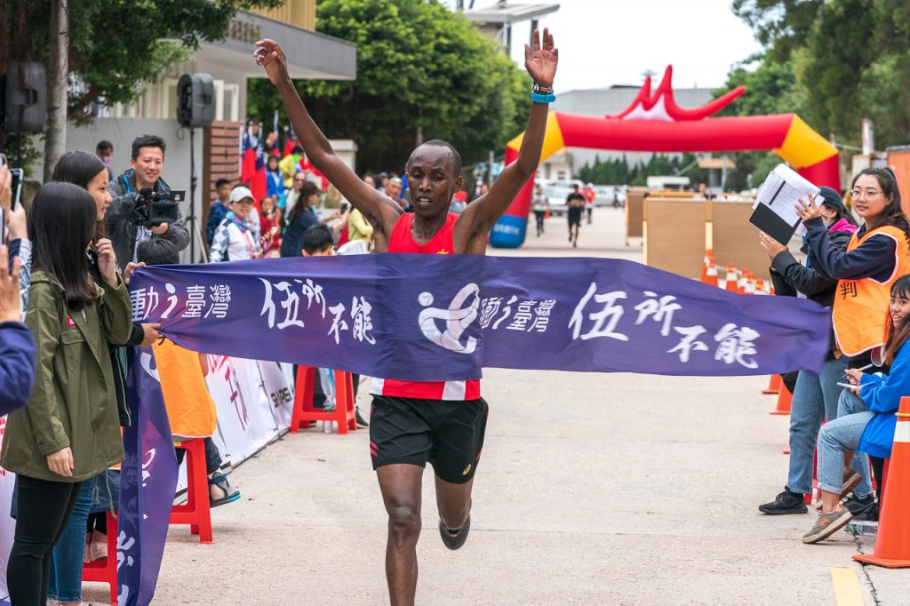 肯亞選手Lukas Wambua Muteti以2小時54分33秒的成績奪冠。