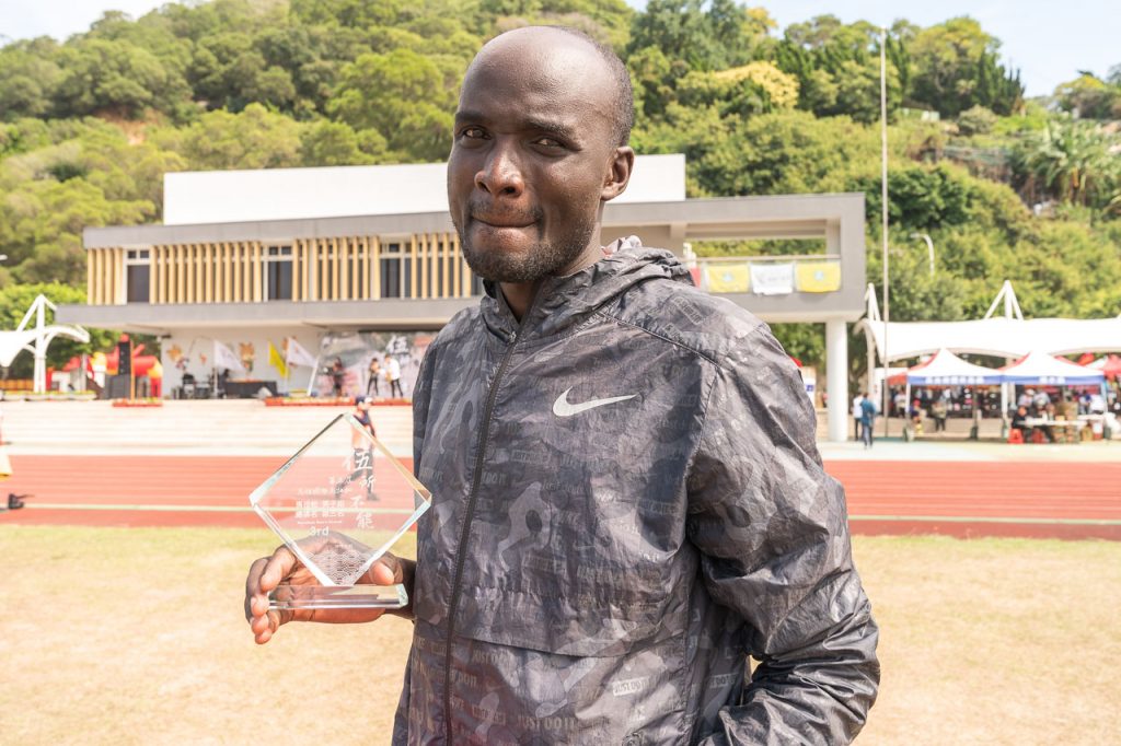 同樣來自肯亞的Willy Tanui覺得馬祖馬拉松是世界最難的比賽。