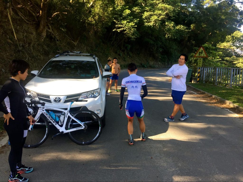 今日的練習內容：騎車攻頂中寮山 2 趟後，轉換跑步。(圖片來源：Alger)