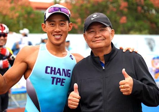 沒有血緣但有血淚 張團畯在恩師與經紀人拉拔下的成長