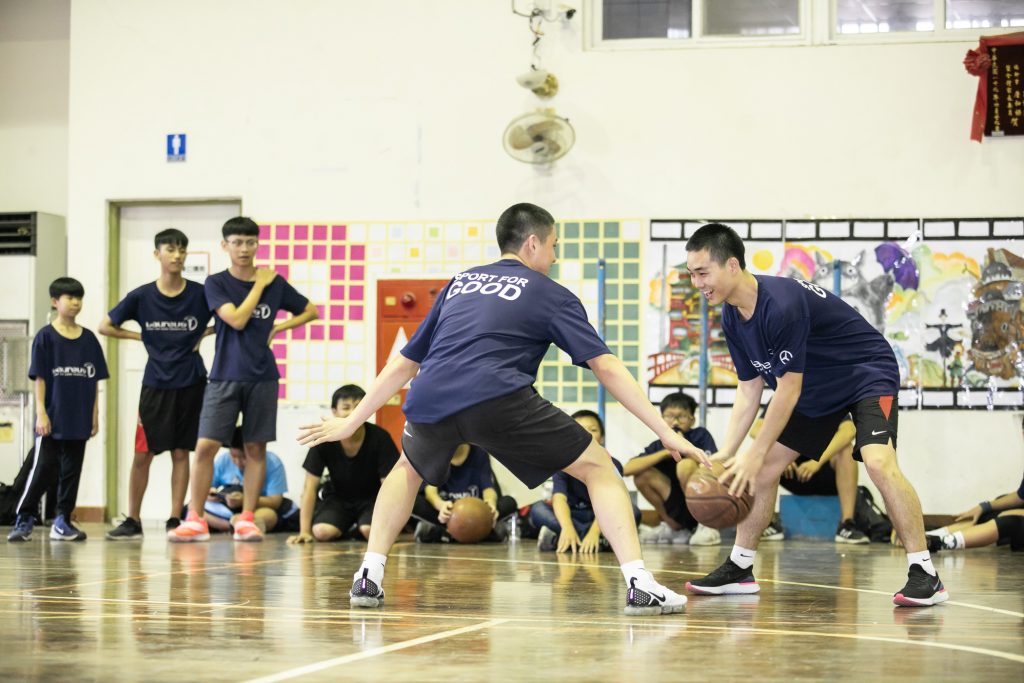 台灣勞倫斯體育公益計畫力邀HBL球員與青少年熱血切磋，呼籲大眾關注青少年身心靈議題