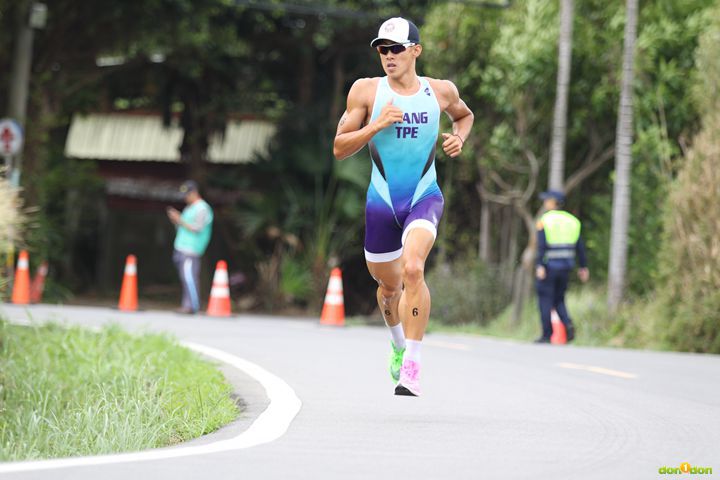 張團畯參加108全國運動會獲個人組冠軍。