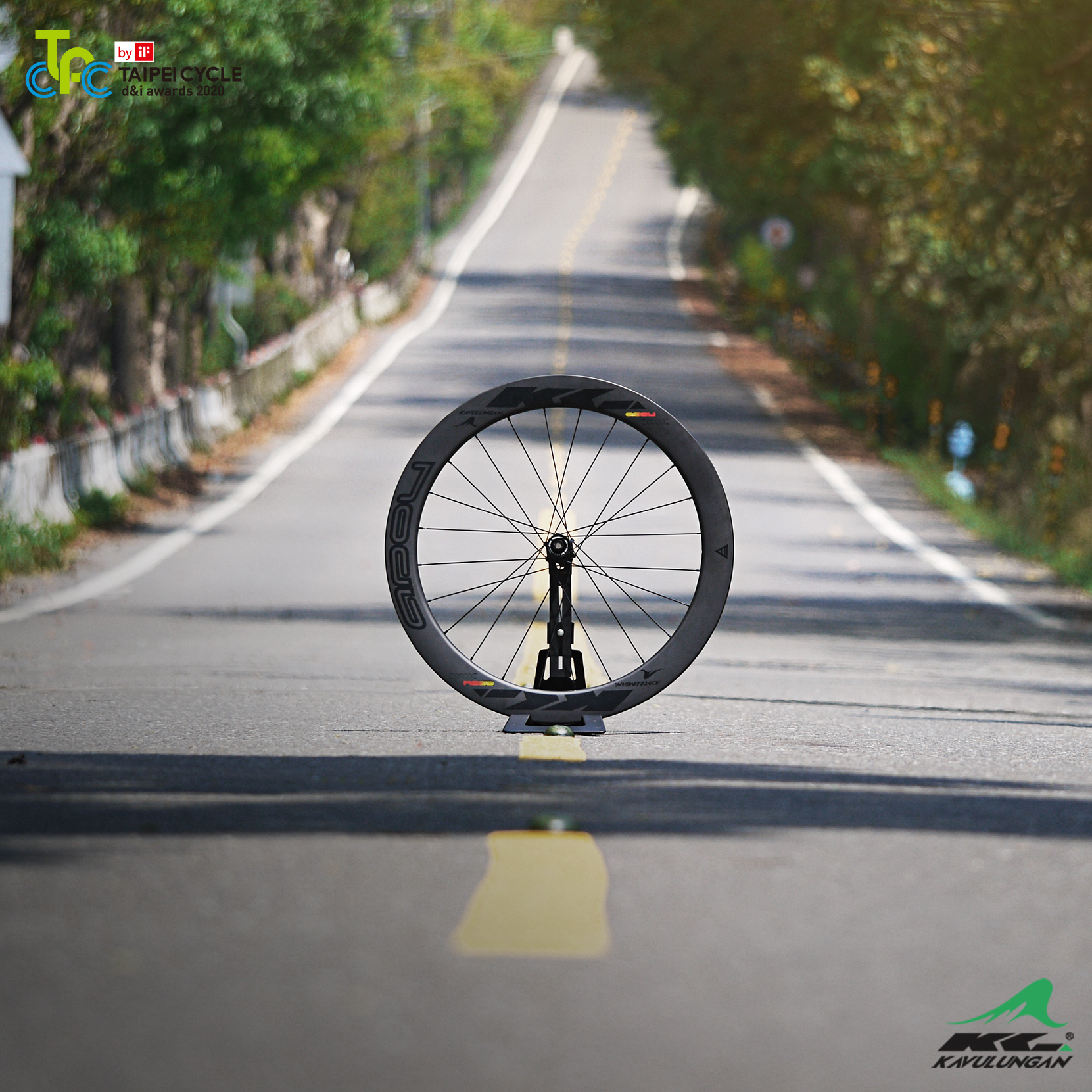 2020 得獎產品 ADOU SHARP+ Tubeless Ready(照片來源:KAVULUNGAN Cycling)