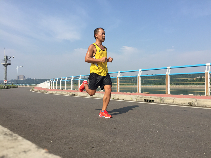 休閒跑者的破四夢想每個跑者都曾擁有的虎走tarther 動一動don1don 休閒跑者的破四夢想每個跑者都曾擁有的虎走tarther 動一動don1don
