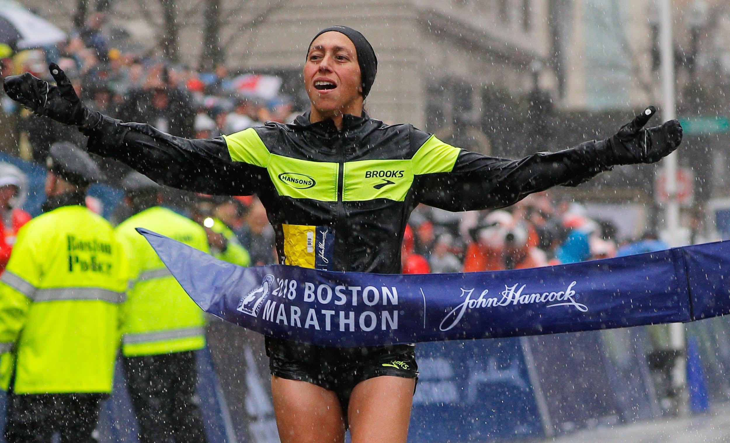 Desiree Linden 於 2018年波士頓馬拉松（圖片來源：NBC News）