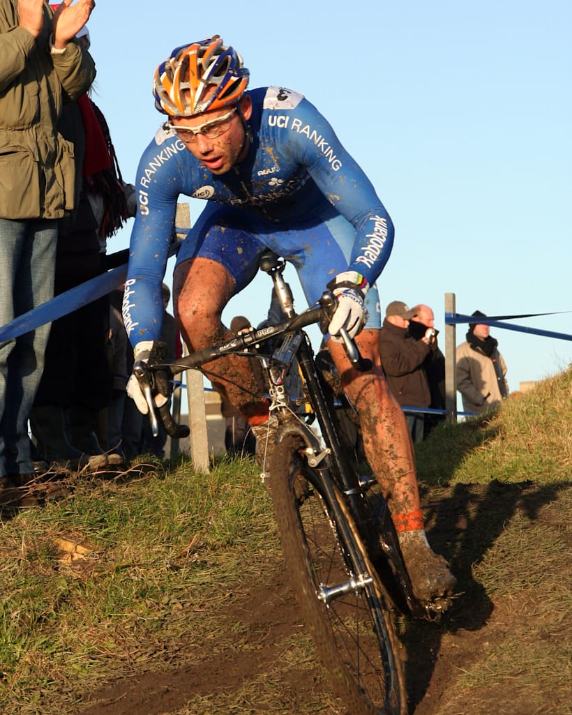 Sven Nys competing in 2007 © FLICKR CC/PETER HUYS