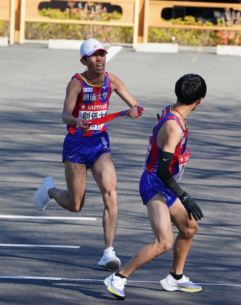 創價大第四區代表嶋津雄大(左)。圖片來源。