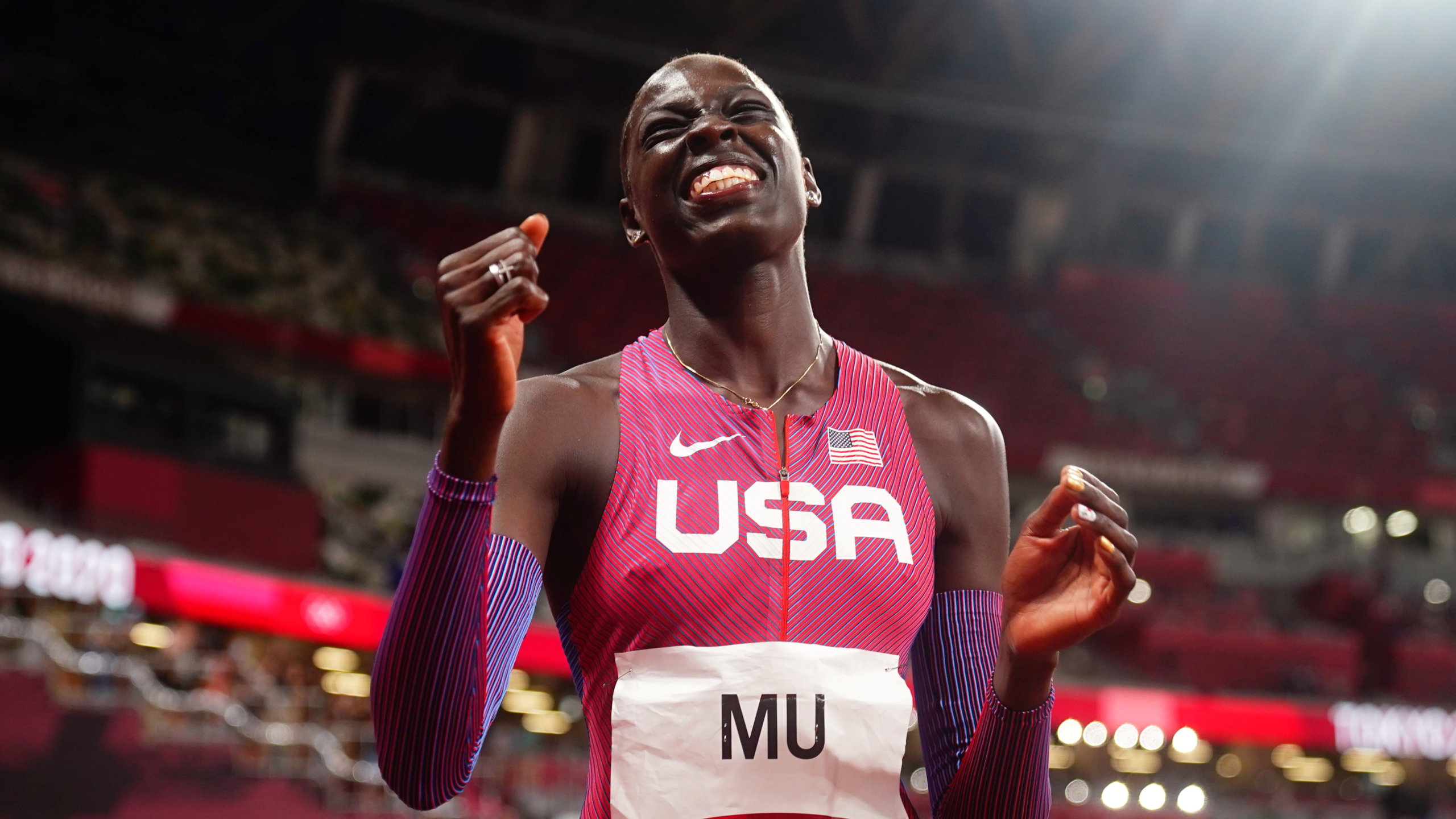 Tokyo 2020 Olympics - Athletics - Women's 800m - Final - Olympic Stadium, Tokyo, Japan - August 3, 2021. Athing Mu of the United States celebrates winning the gold medal REUTERS/Aleksandra Szmigiel