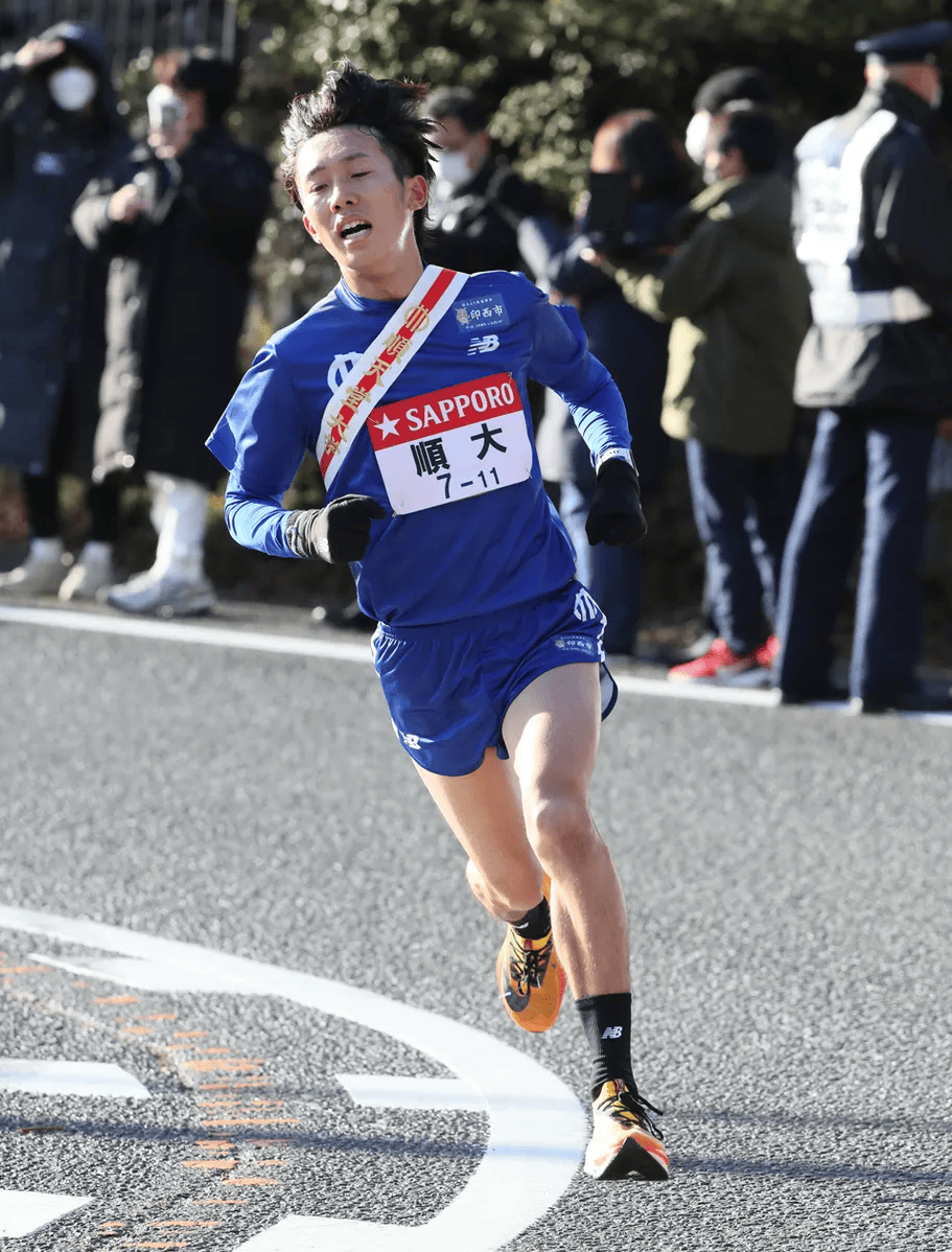 順天堂大隊長牧瀬圭斗跑出 58 分 22 秒獲得區間賞。圖片來源