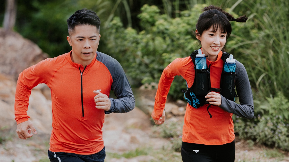 透過共同好友的范逸臣牽線，田中千繪開始跟著林義傑認真訓練起跑步技巧 （圖：SUPERACE提供）