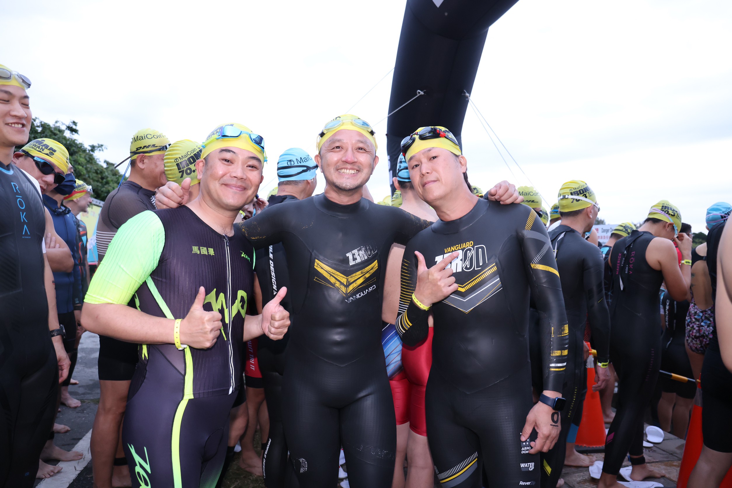 參與 IRONMAN 70.3 台東場的藝人馬國畢、董事長樂團主唱吉董