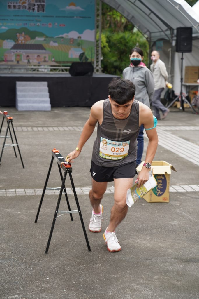 活動代言人的定向國手林冠宇笑說：「比完賽要趕快去逛逛小鎮，透過活動看到了跟以往不同的集集！」