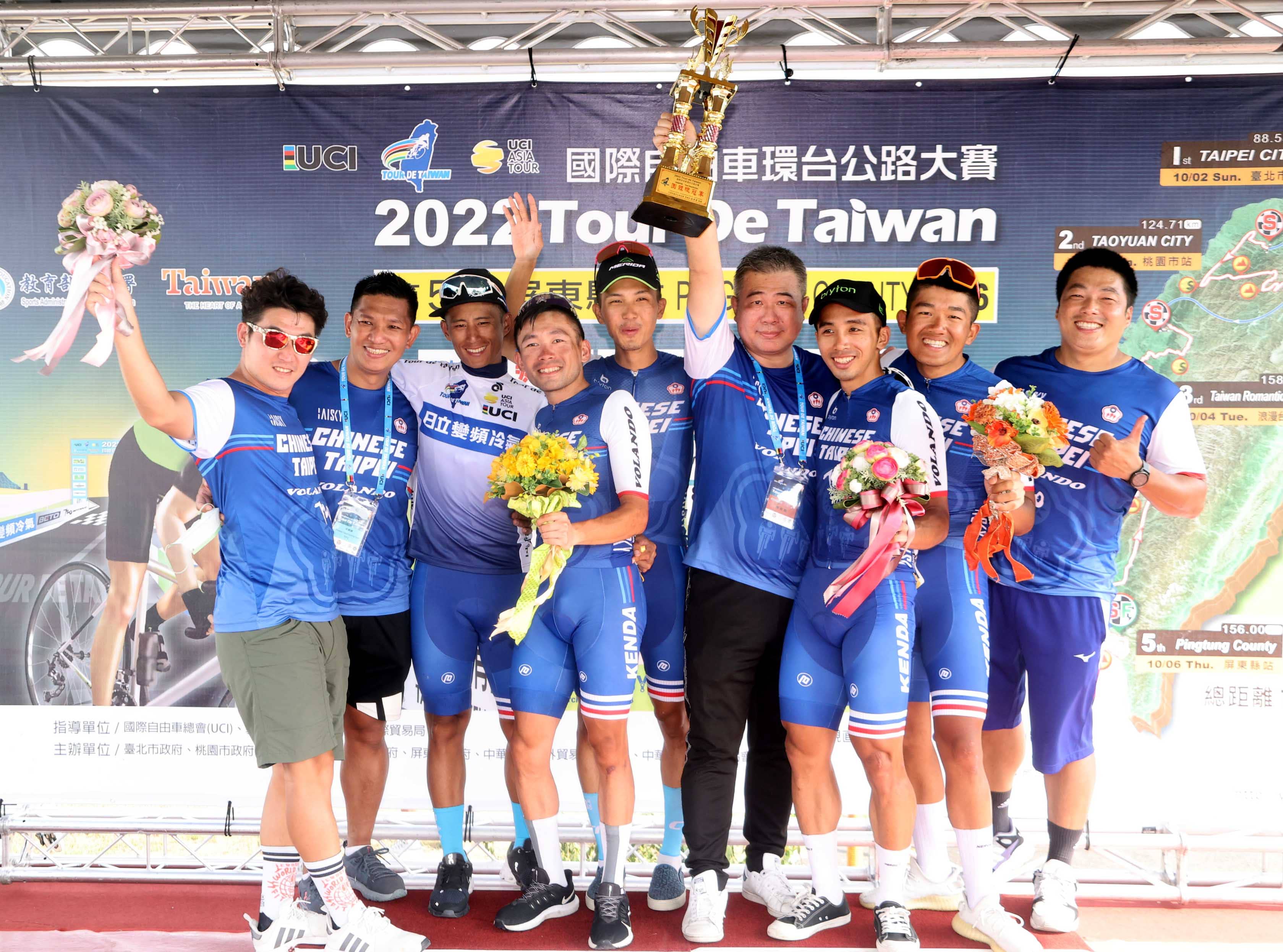 中華隊馮俊凱不僅蟬聯亞洲第一藍衫，並和隊友聯手拿下環台賽 2005 年列入亞巡賽後，中華隊第一座團隊冠軍盃！