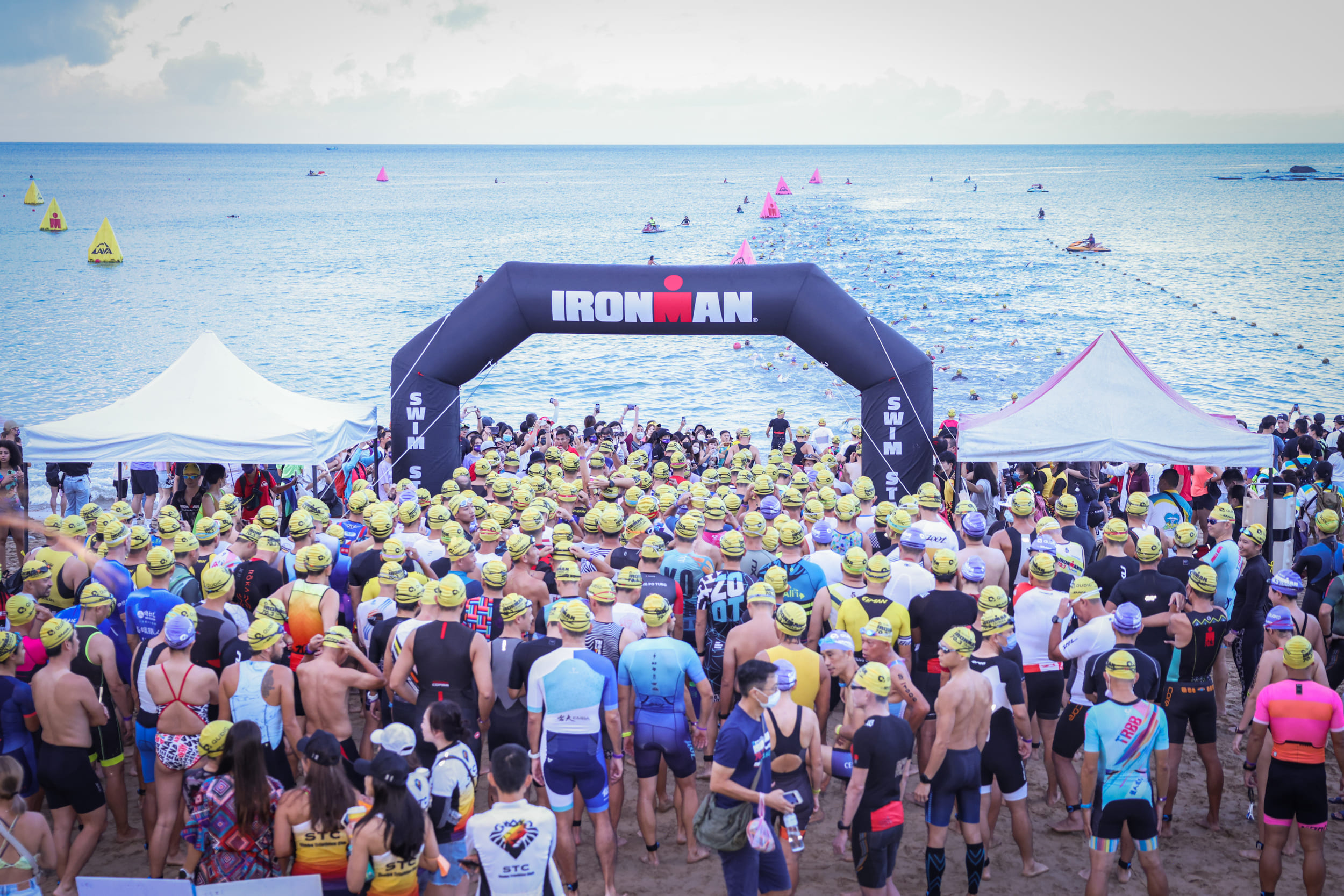 2022 QUBIC IRONMAN 70.3 Kenting, Taiwan國際鐵人三項賽。圖片來源：LAVA台灣鐵人三項公司