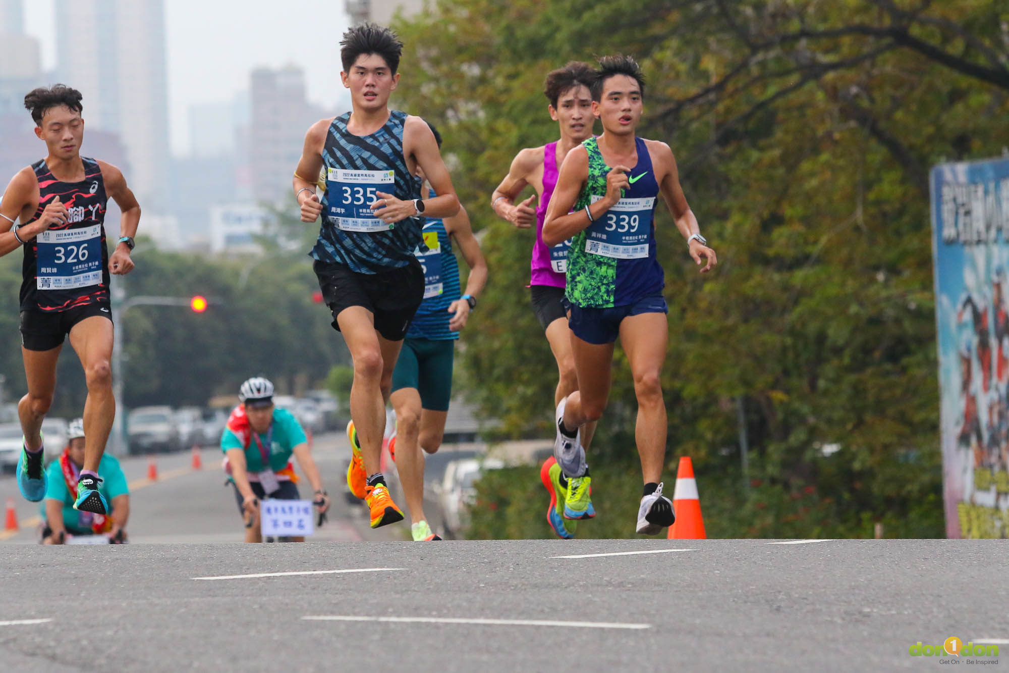 半程馬拉松男子集團，包括周賢峰、周鴻宇、陳洪龍、黃祥維、朱俊哲