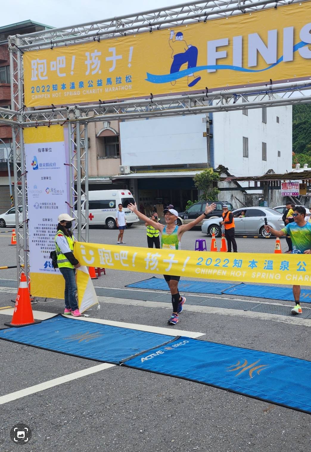 知本老爺酒店劉祖寧總經理也在今天完成初馬挑戰.