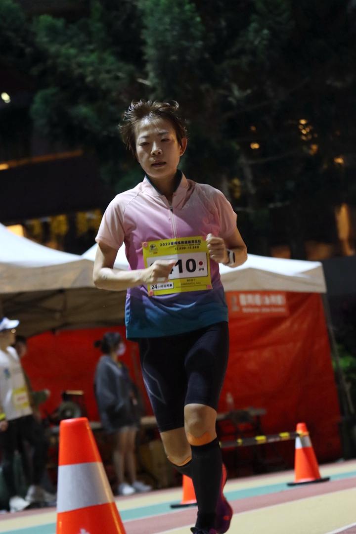 兼松藍子跑出 245.6 公里奪下女子第二成績