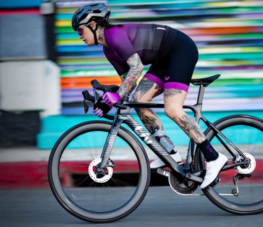 全球唯一女性專屬空力自行車 EnviLiv 全新改款、率性追風