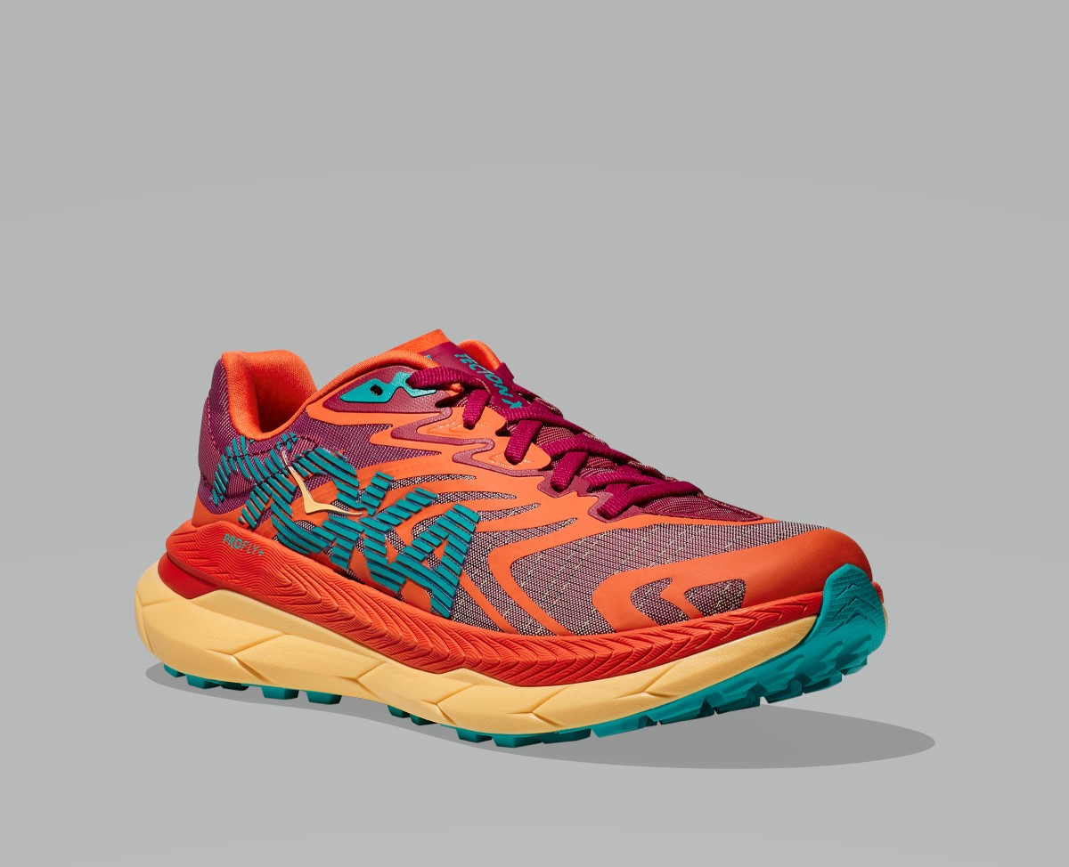 ▲ HOKA TECTON X 2 男女同色櫻桃紫/火焰紅，台灣定價 NT$ 6,600 元，即日起於指定通路上市