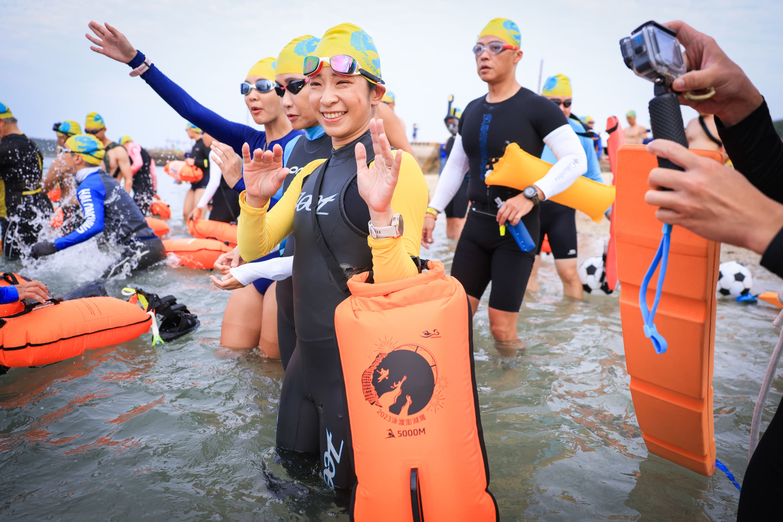 行腳節目主持人段慧琳挑戰泳渡組五千公尺