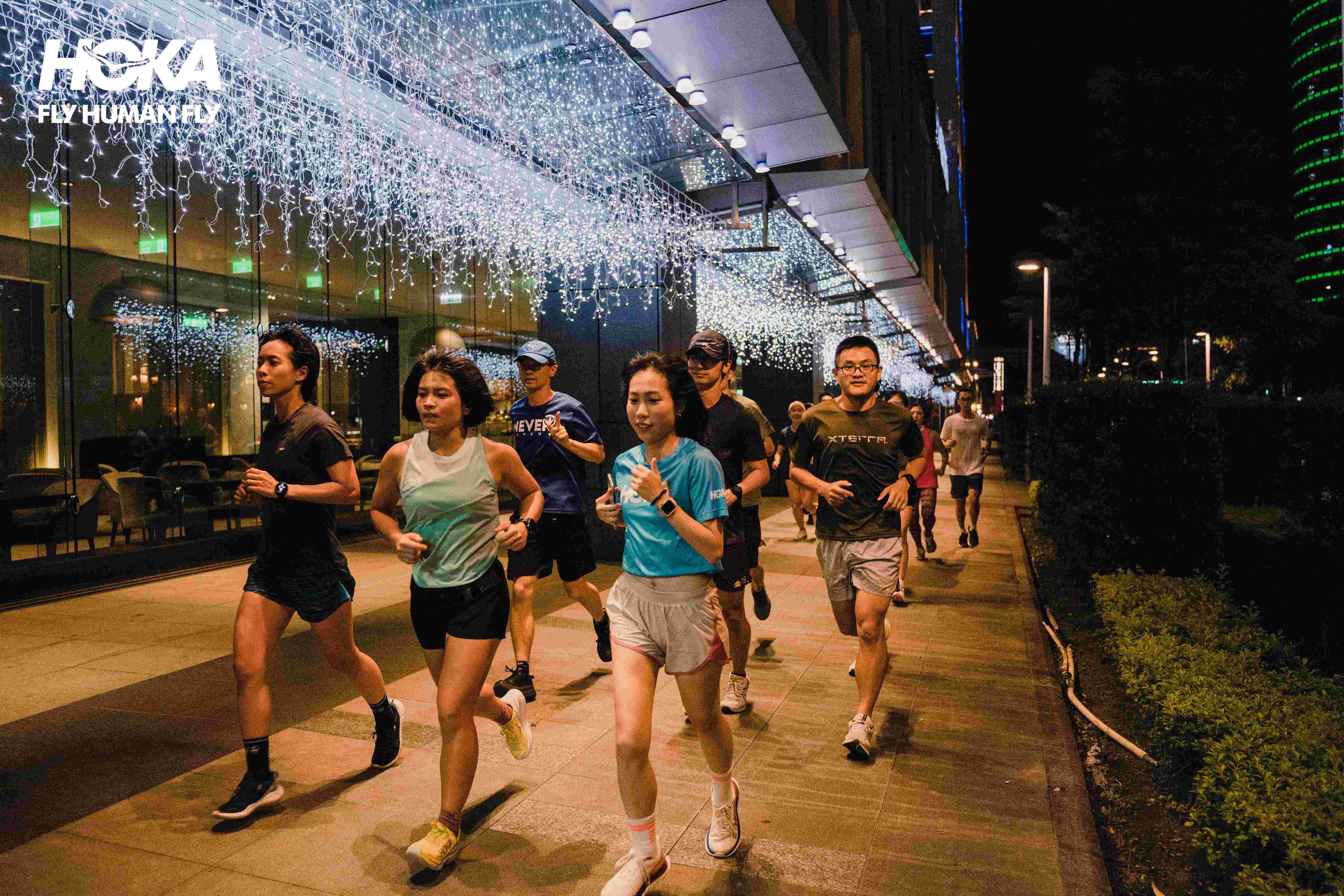 圖說、HOKA RUN CLUB系列跑聚活動，於每周二晚間以主題課程號召跑友一起享受City-Run的快樂