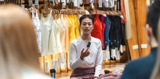 ▲小Mei老師分享自身罹癌心路歷程與家人相處應對經驗，令人動容。（圖片提供：弘點全球顧問有限公司）