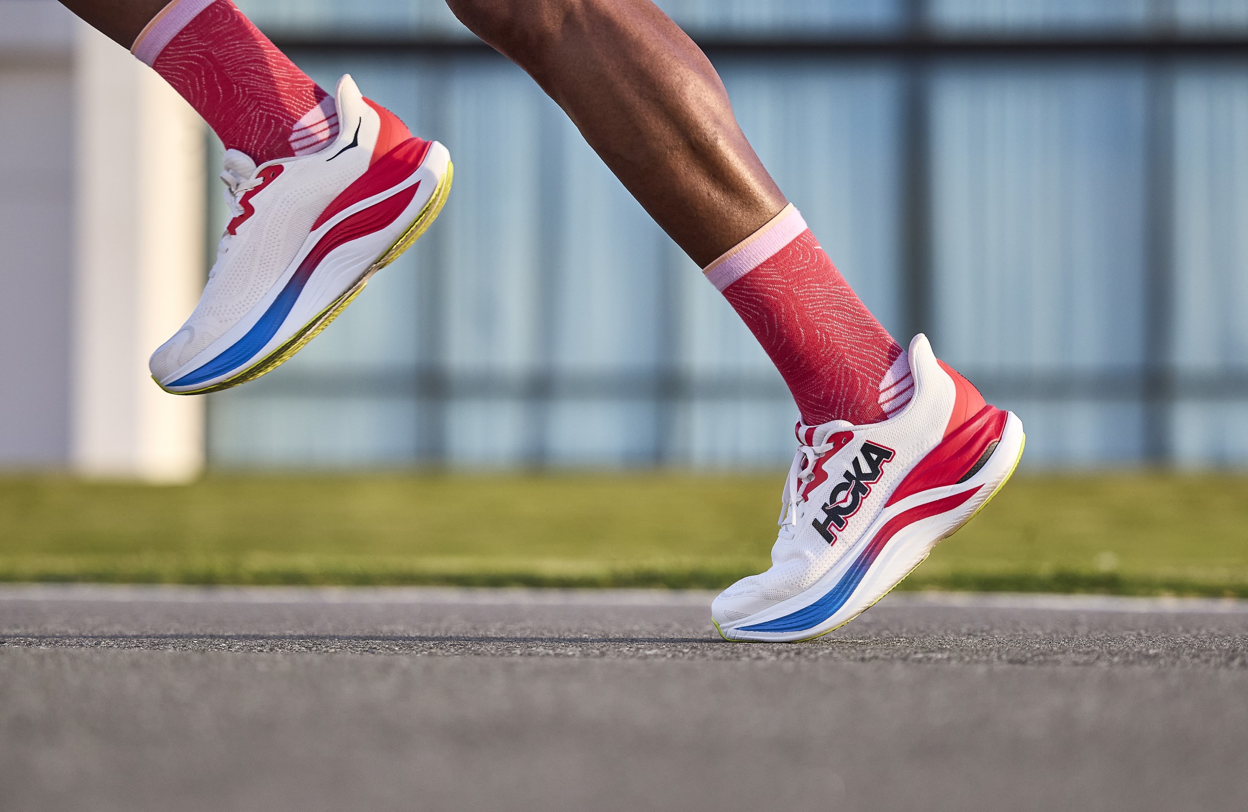 HOKA SKYWARD X
