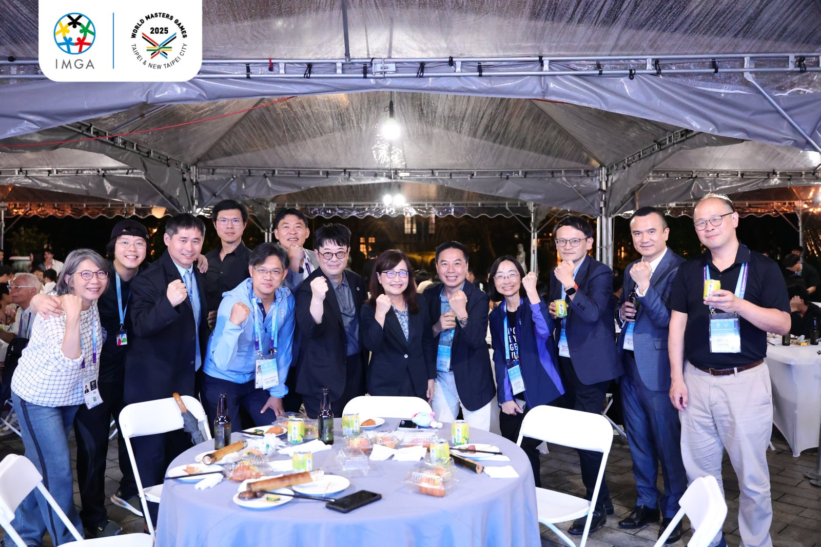 2025雙北世界壯年運動會研討會歡迎晚宴圓滿舉行，與會貴賓齊聚一堂合影留念，共同見證