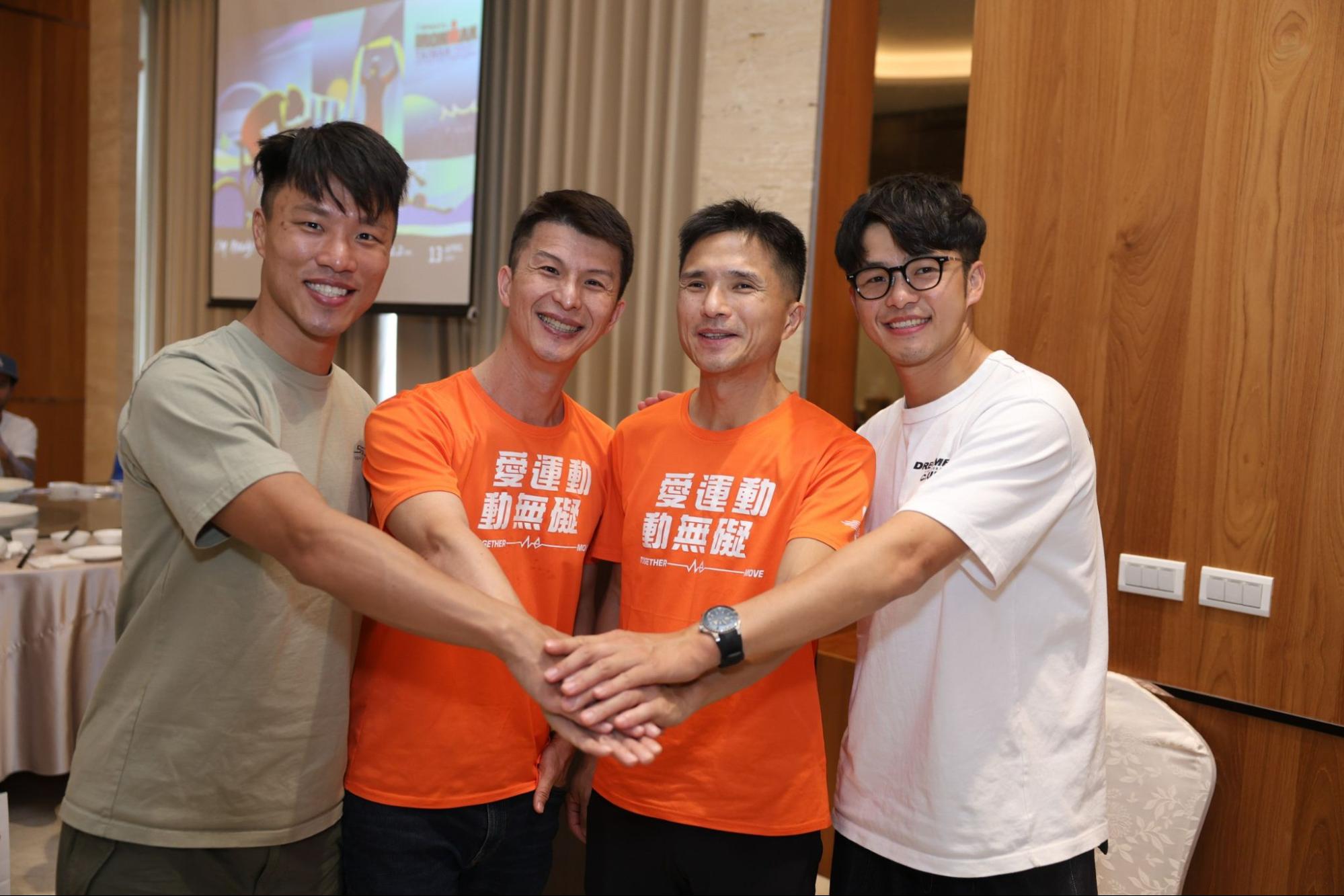 圖說：左起國內第1名李瑋、愛運動動無礙發起人姜義村、視障鐵人選手李協興、陪賽員吳承泰