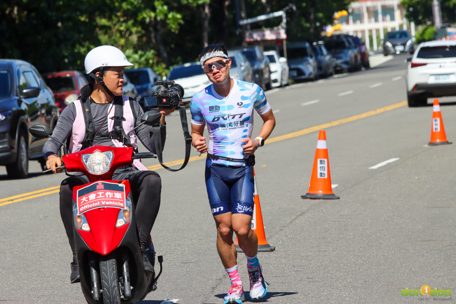 楊子慶因為嚴重失誤在賽道上崩潰